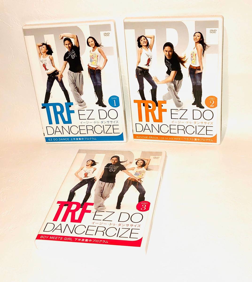 【中古品】TRF イージー・ドゥ・ダンササイズ EZ DO DANCERCIZE TRF-WS01【正規品】[DVD]【送料無料】エクササイズ、ダイエットDVD◆盤面良好♪再生作動確認済み◆【商品内容】DISK3枚、ディスクケース3冊です。